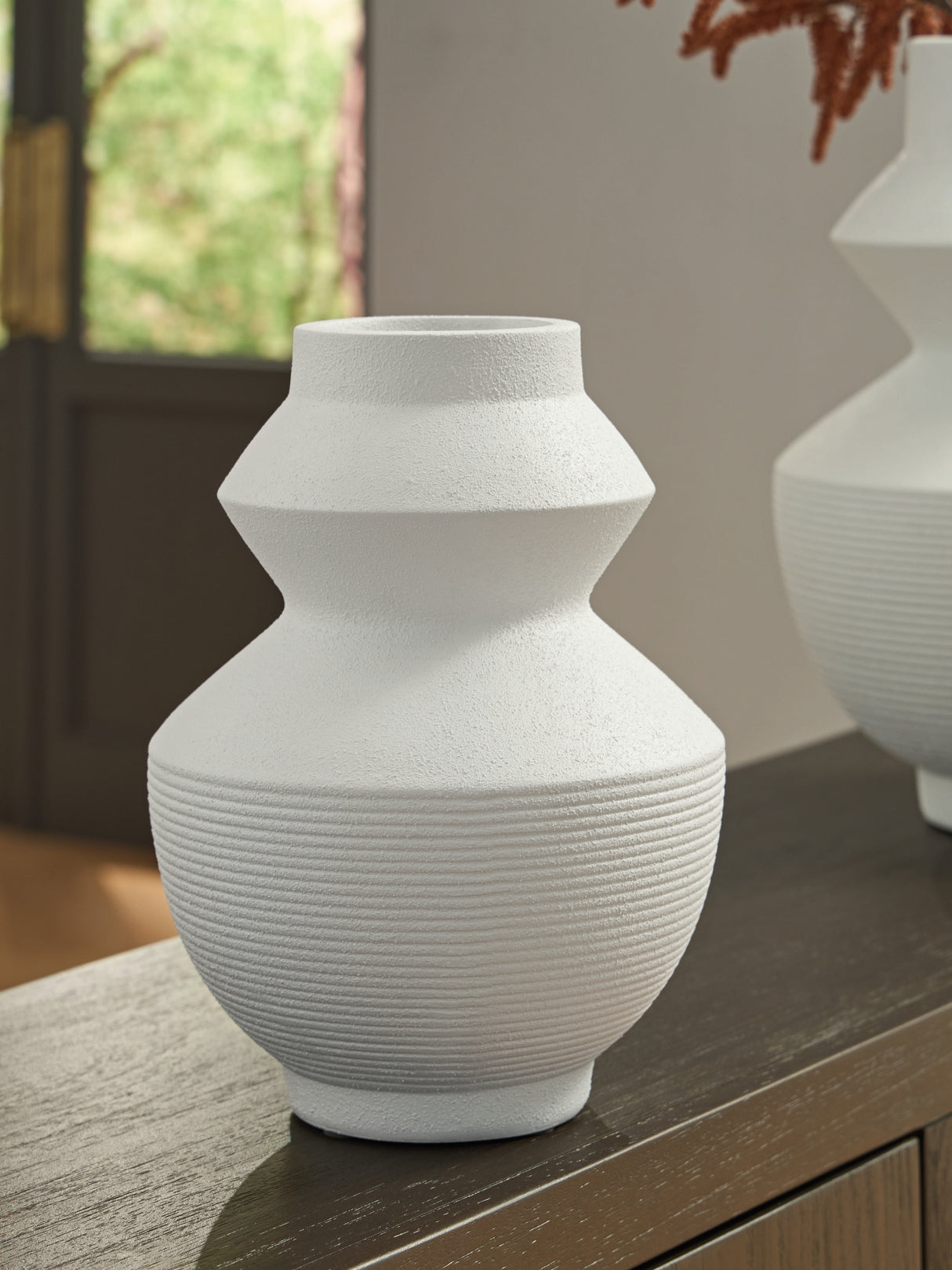 Furniture City Biloxi - Ashley Furniture - Naveen Vase - Vase / White - A2000870
