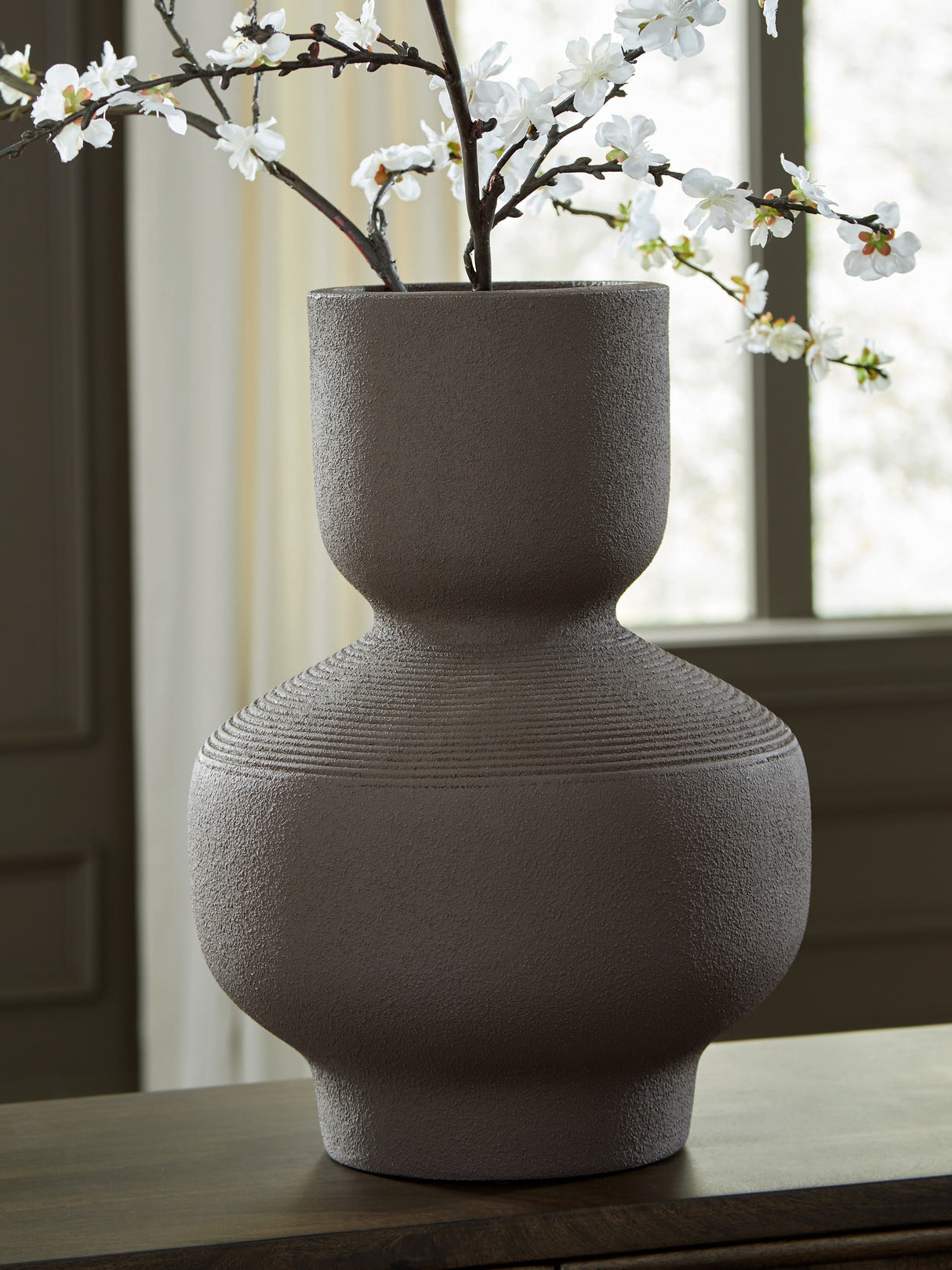 Furniture City Biloxi - Ashley Furniture - Dalsen Vase - Vase / Brown - A2000873