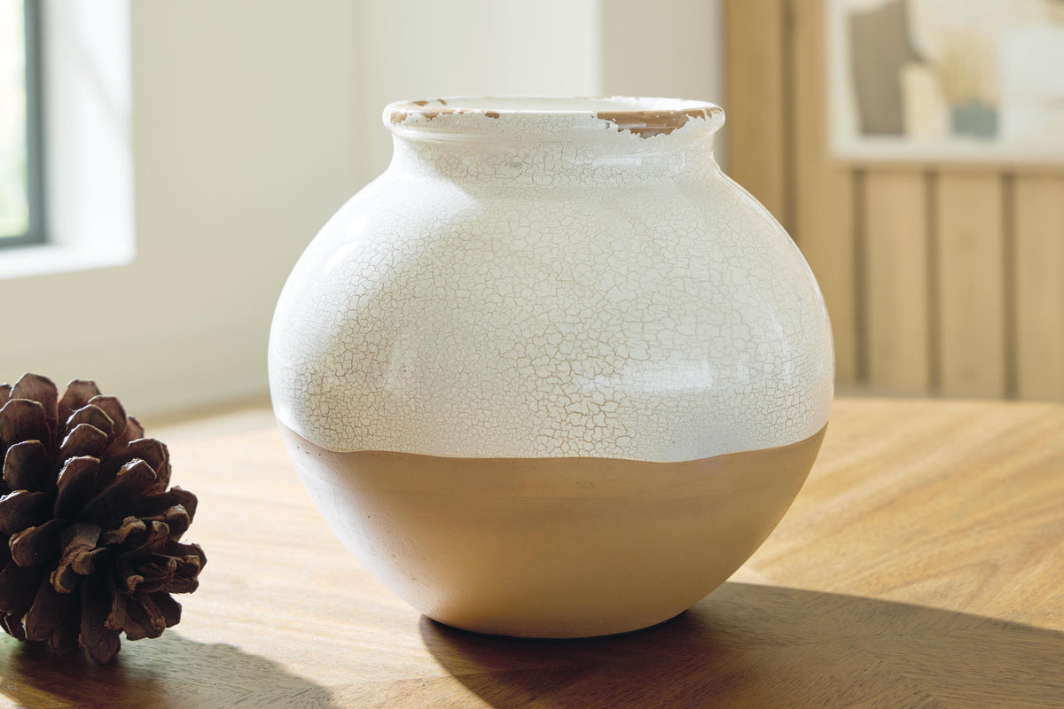 Vercott Vase