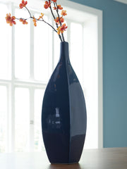 Furniture City Biloxi - Ashley Furniture - Abtinson Vase - Vase / Navy - A2900033
