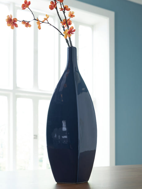 Furniture City Biloxi - Ashley Furniture - Abtinson Vase - Vase / Navy - A2900033