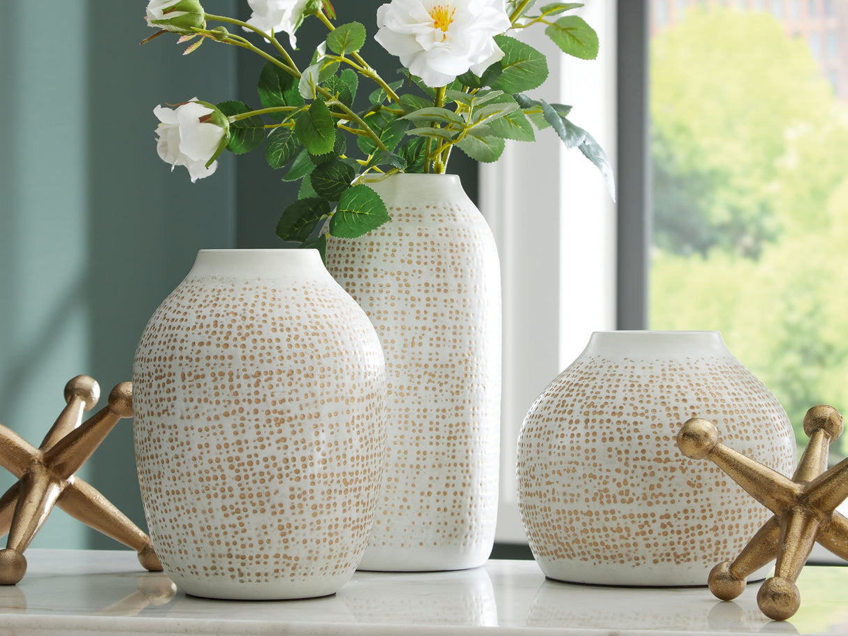 Furniture City Biloxi - Ashley Furniture - Vinburn Accessory Set (Set of 5) - Accessory Set (5/CN) / White/Gold Finish - A2C00213