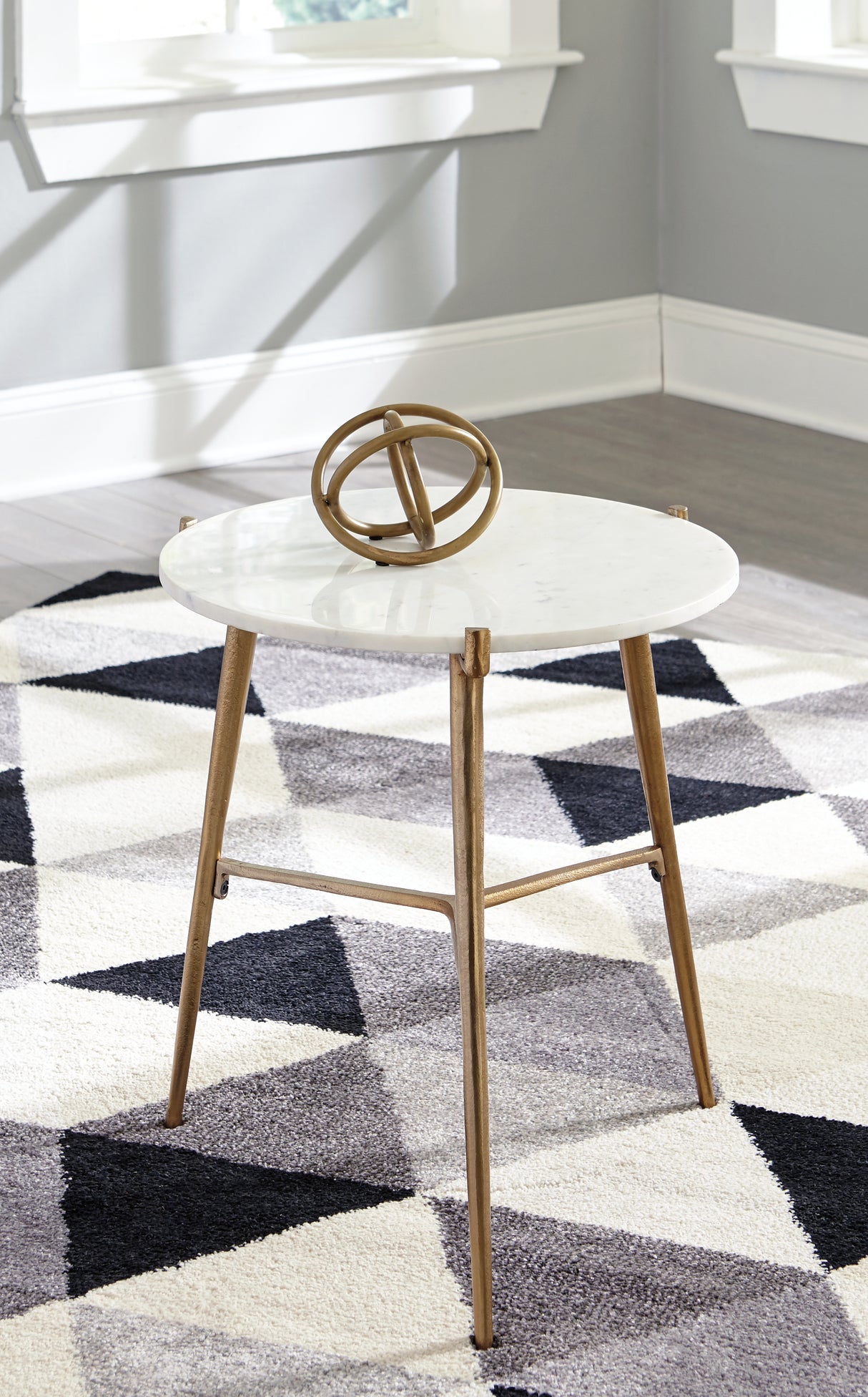 Furniture City Biloxi - Ashley Furniture - Chadton Accent Table - Accent Table / White/Gold Finish - A4000004