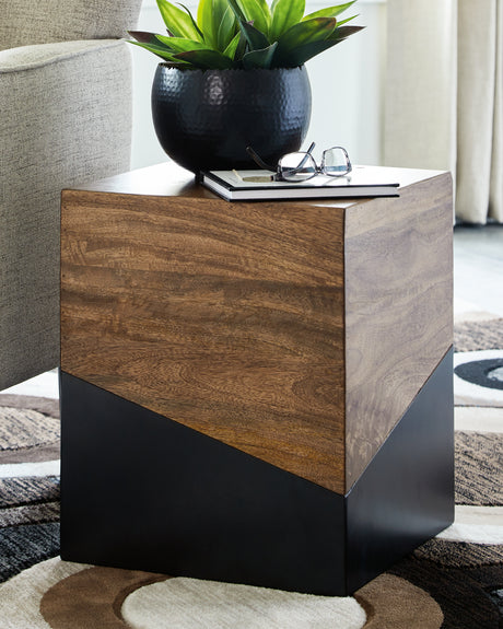 Furniture City Biloxi - Ashley Furniture - Trailbend Accent Table - Accent Table / Brown/Gunmetal - A4000311