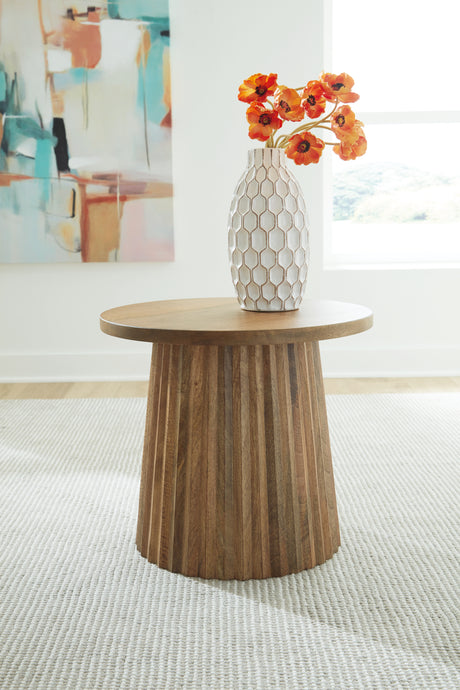 Furniture City Biloxi - Ashley Furniture - Ceilby Accent Table - Accent Table / Black - A4000603