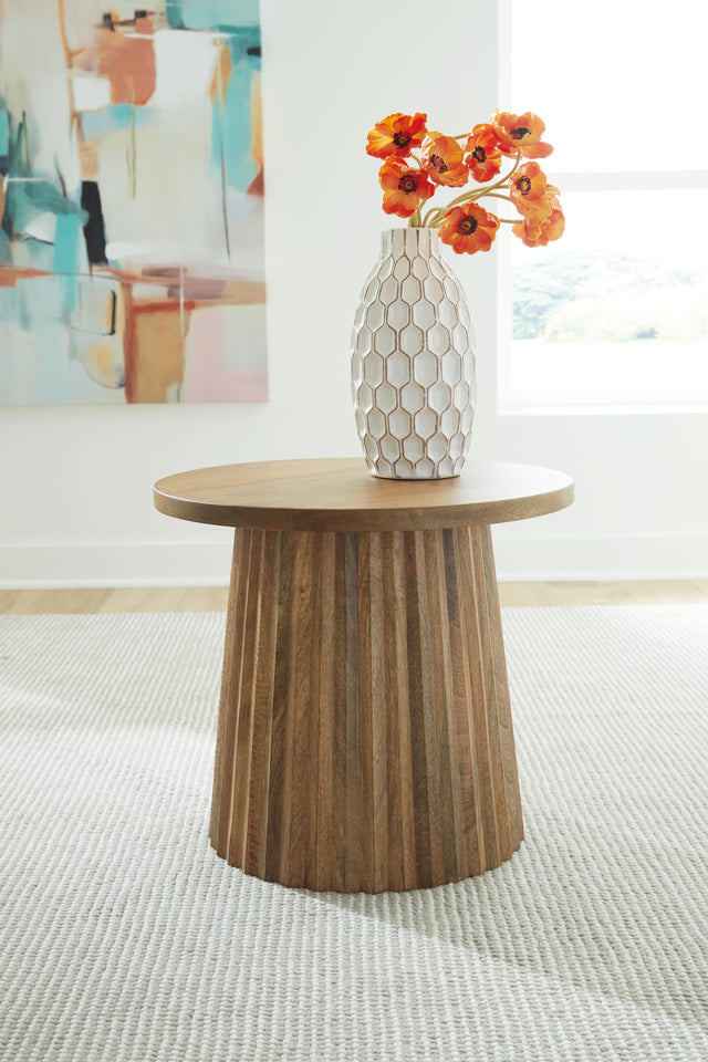 Furniture City Biloxi - Ashley Furniture - Ceilby Accent Table - Accent Table / Black - A4000603