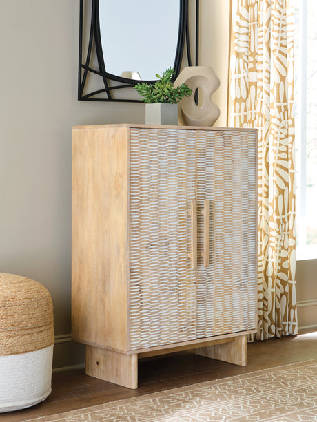 Furniture City Biloxi - Ashley Furniture - Dallinbury Accent Cabinet - Accent Cabinet / Natural/White Wash - A4000696
