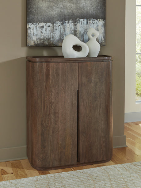 Furniture City Biloxi - Ashley Furniture - Landermont Bar Cabinet - Bar Cabinet / Medium Brown - A4000697