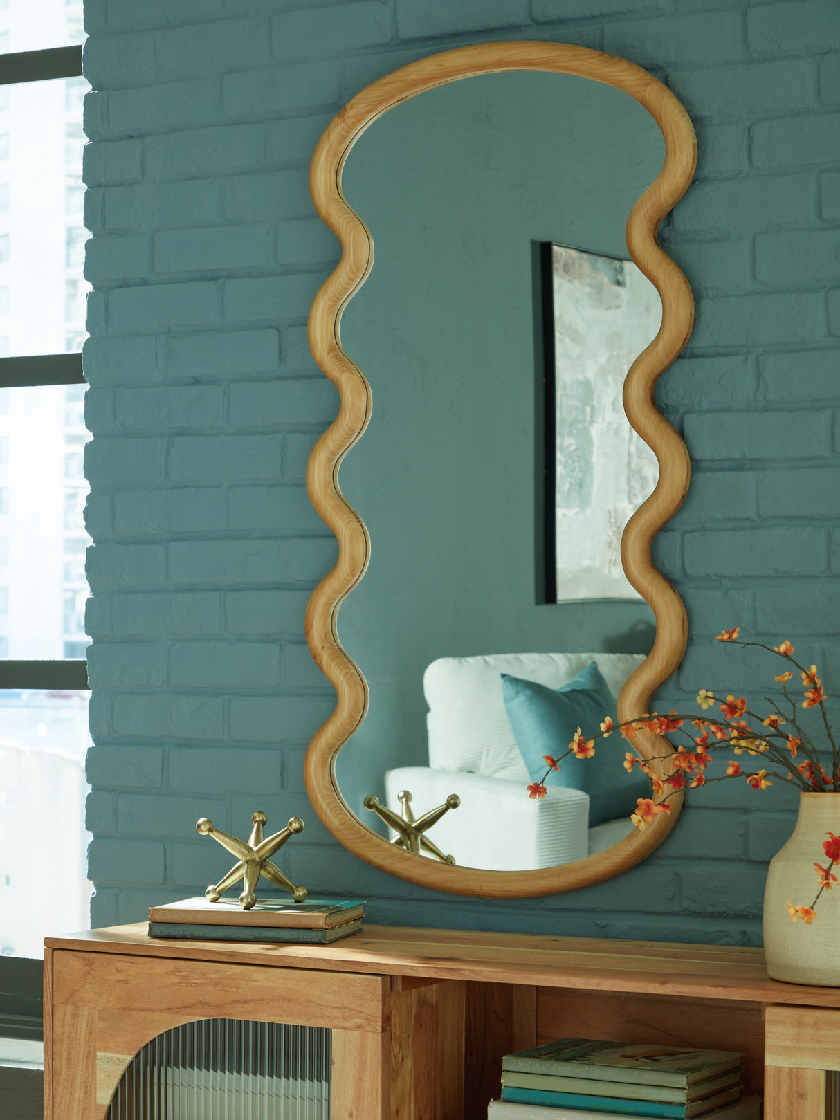 Furniture City Biloxi - Ashley Furniture - Serendis Mirror - Accent Mirror / Brown - A8010412