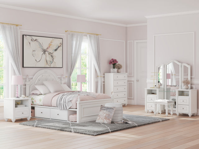Furniture City Biloxi - Ashley Furniture - Kozlani Bedroom - Five Drawer Chest / White - PCB1819-46