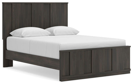 Furniture City Biloxi - Ashley Furniture - Shaehartin Bedroom - Queen Panel Platform Bed - PCB3167B4