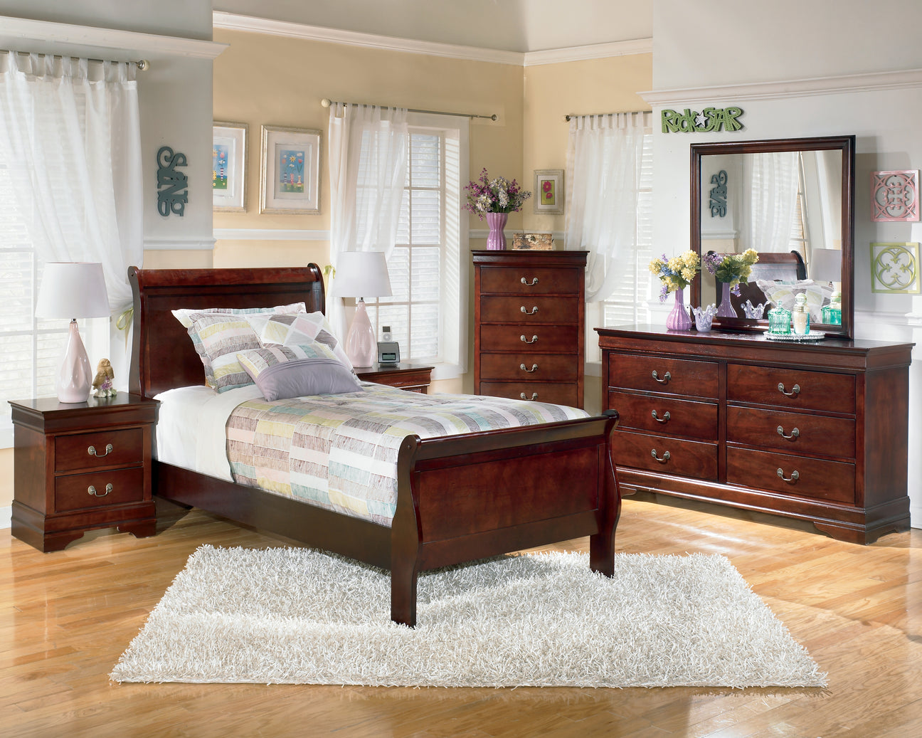 Furniture City Biloxi - Ashley Furniture - Alisdair Bedroom - California King Sleigh Bed / Reddish Brown - B376B9