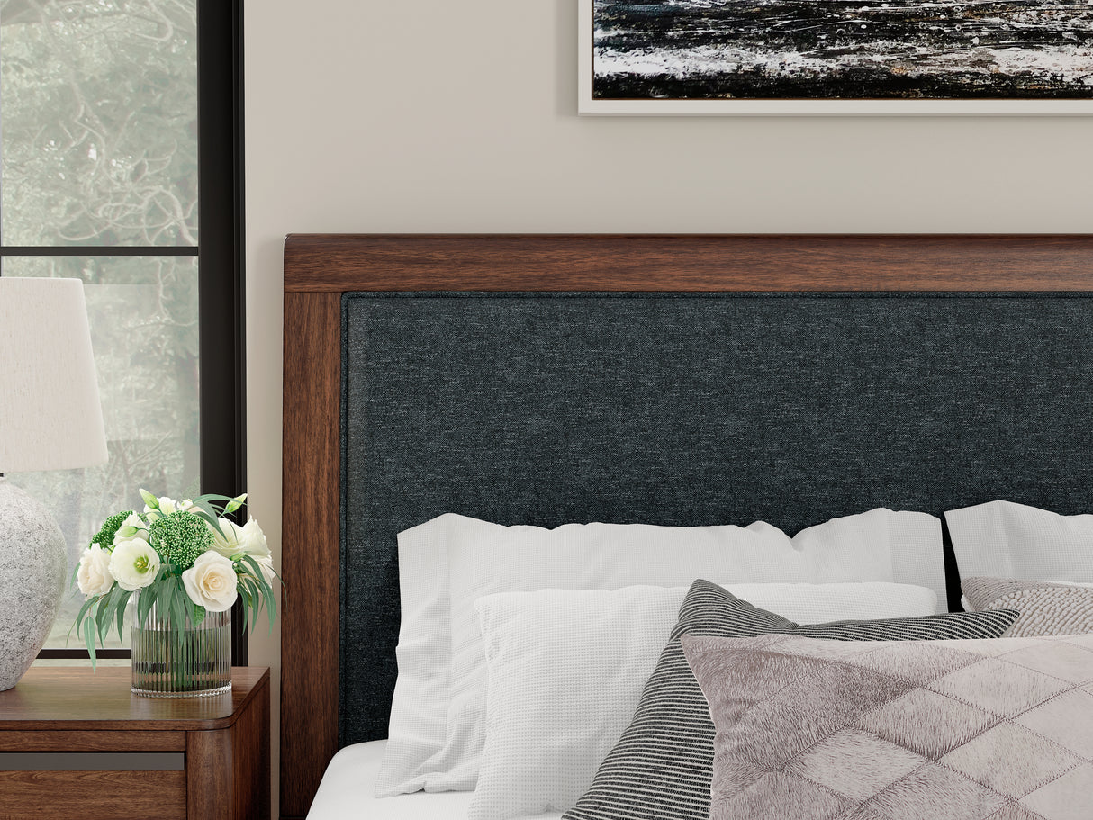 Dilenno Bedroom