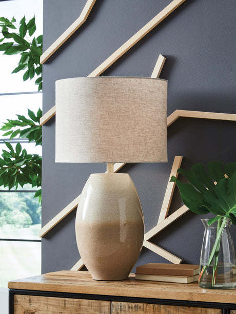 Furniture City Biloxi - Ashley Furniture - Linas Lighting - Metal Table Lamp (1/CN) / Cream/Beige - L207594