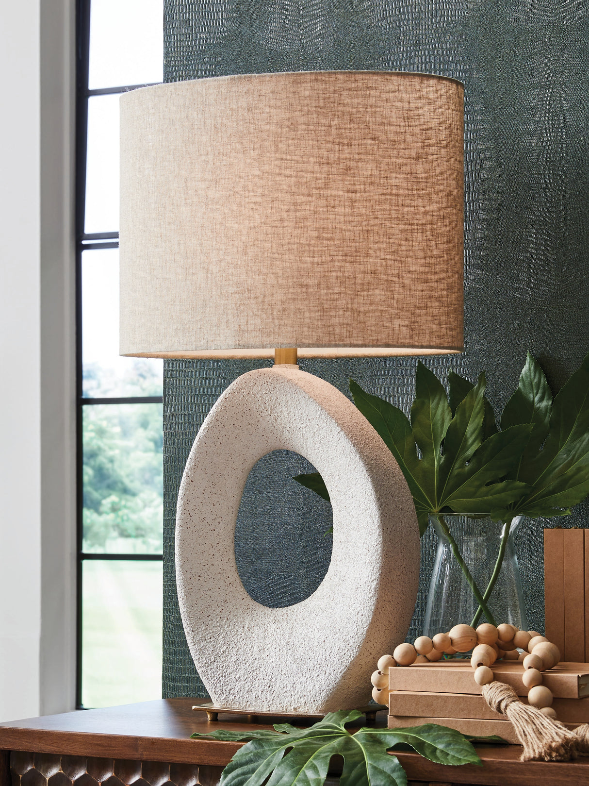Furniture City Biloxi - Ashley Furniture - Trentlen Lighting - Paper Table Lamp (1/CN) / Cream/Gold Finish - L235984