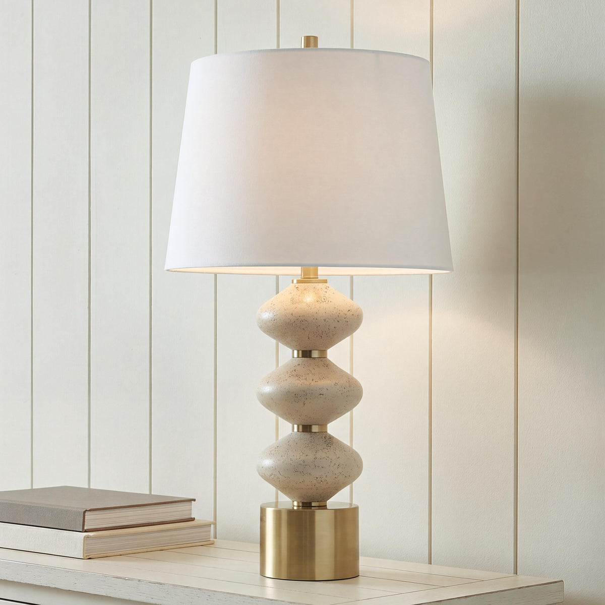 Furniture City Biloxi - Ashley Furniture - Wardthrone Lighting - Poly Table Lamp (1/CN) - L236124