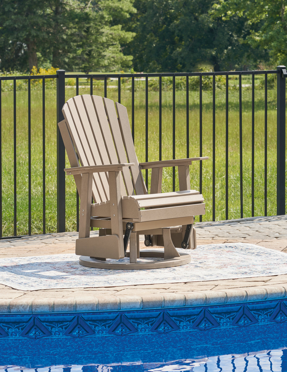 Furniture City Biloxi - Ashley Furniture - Hyland wave Outdoor - Swivel Glider Chair / Driftwood - P114-820