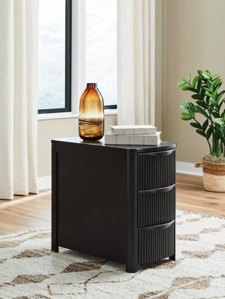 Furniture City Biloxi - Ashley Furniture - Camdill Chairside End Table - Chair Side End Table / Black - T208-117