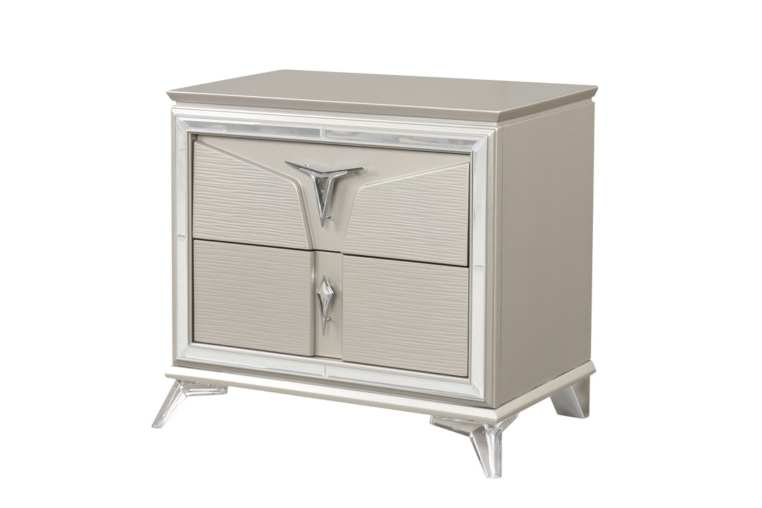 Master 4pc or 5pc Bedroom Set - Queen, King 11