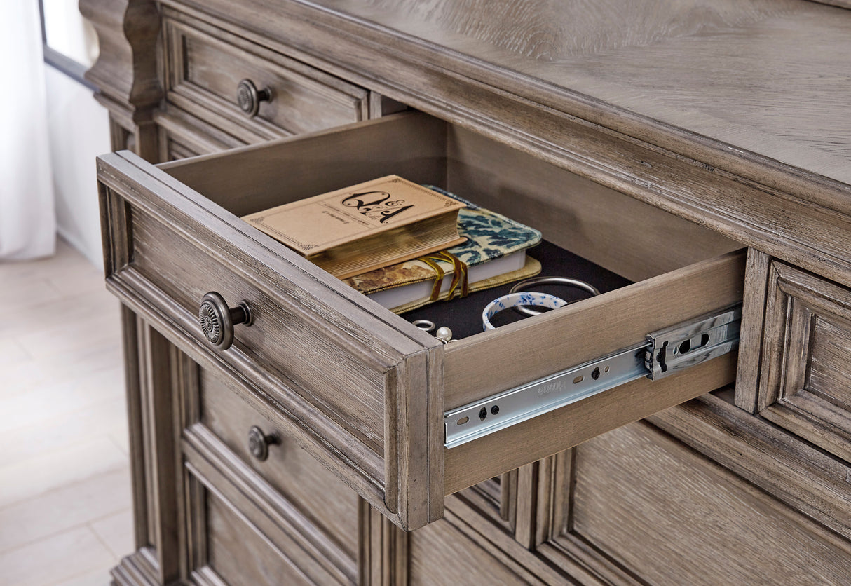 Ashley B916 5PC Bedroom Set 3
